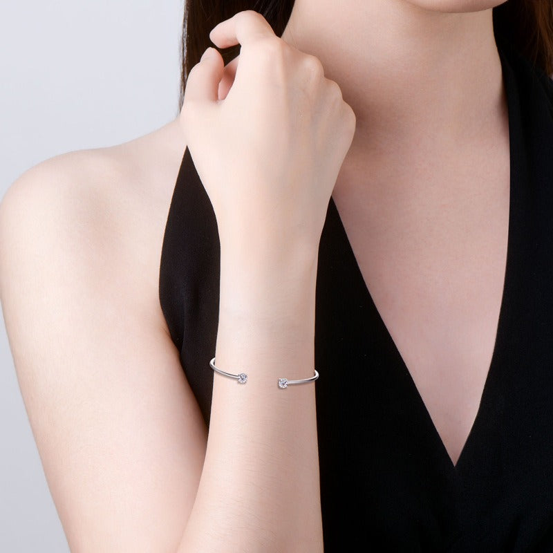 Luxury S925 Moissanite Open Bracelet