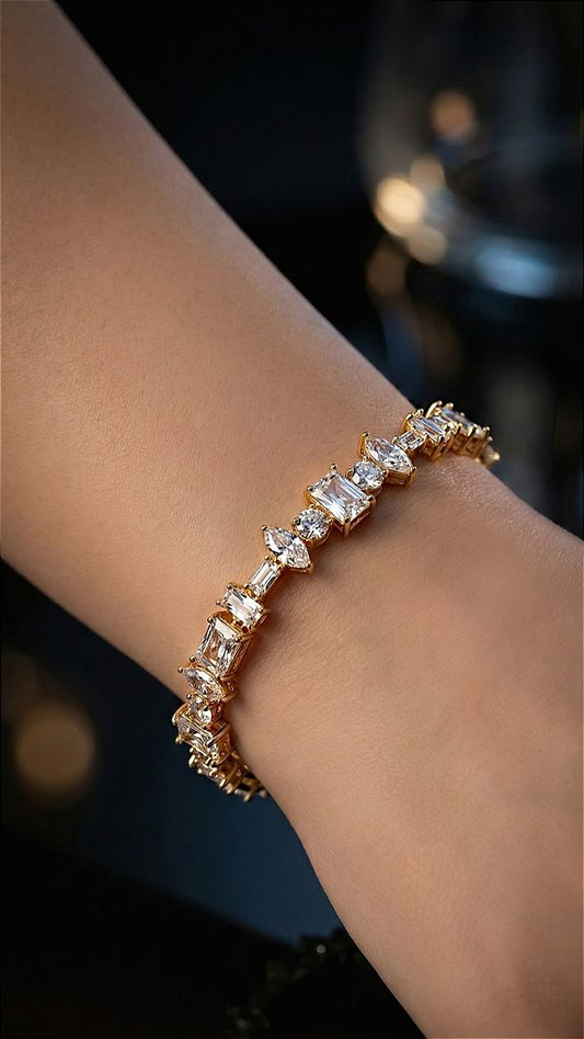 Elegant Pearl Zirconia Bracelet