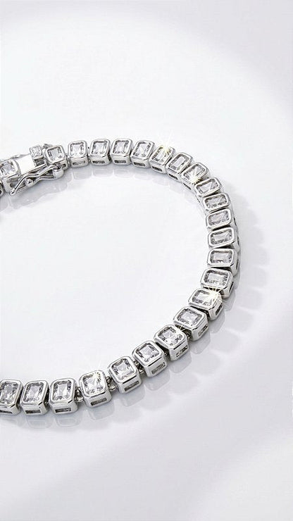 Pulseira Riviera Quadrado 4mm Zircônias Dourado Fecho Gravata