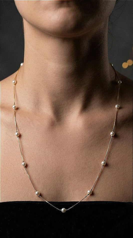 Elegant Gold Beaded Necklace