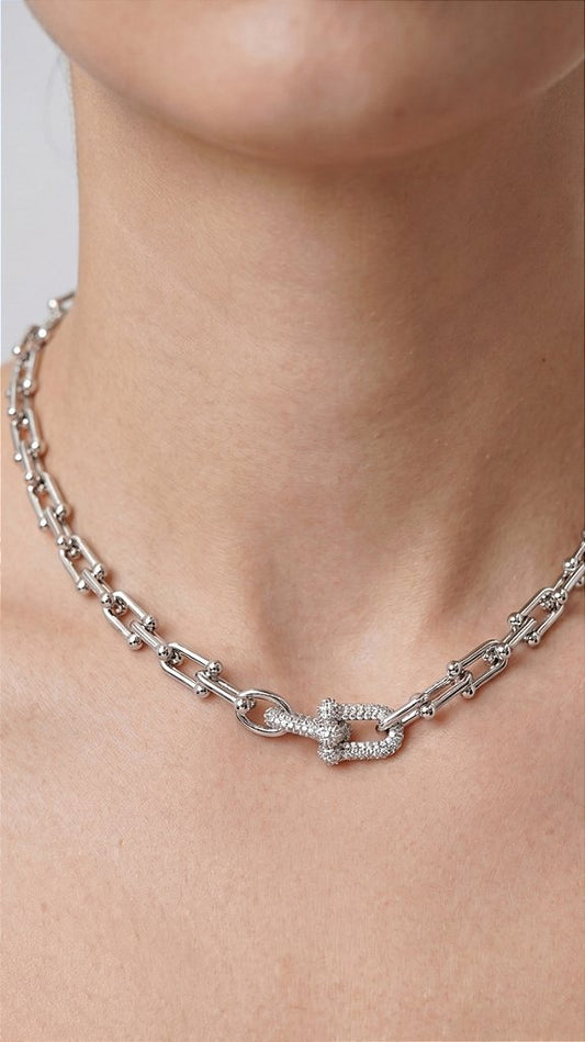 Elegant Silver Link Necklace