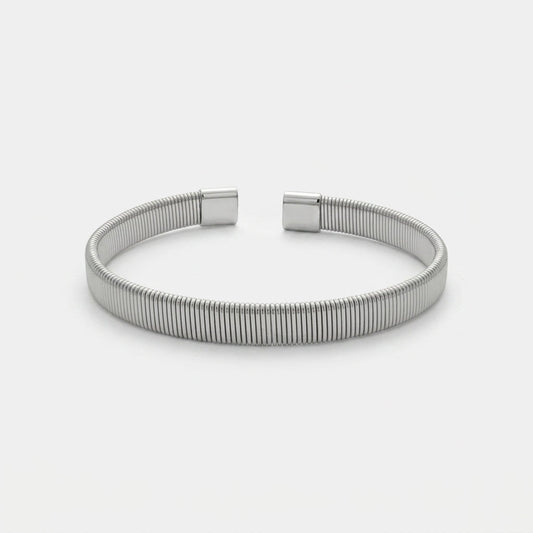 Elegant Silver Ribbed Bracelet