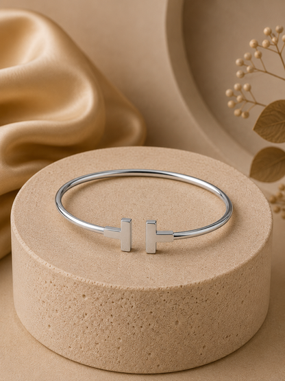 Elegant Gold T-Bar Bracelet