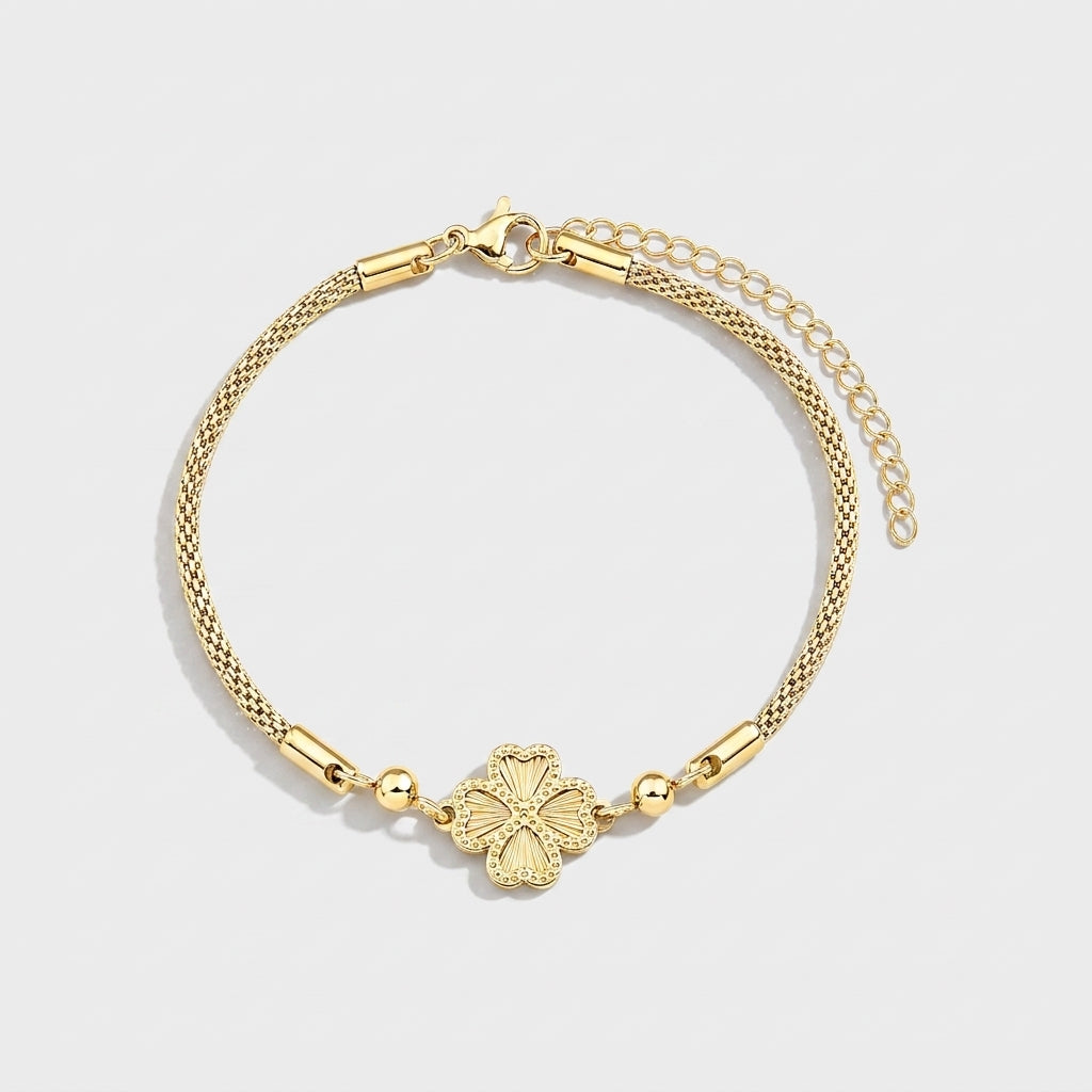 Elegant Gold Clover Bracelet