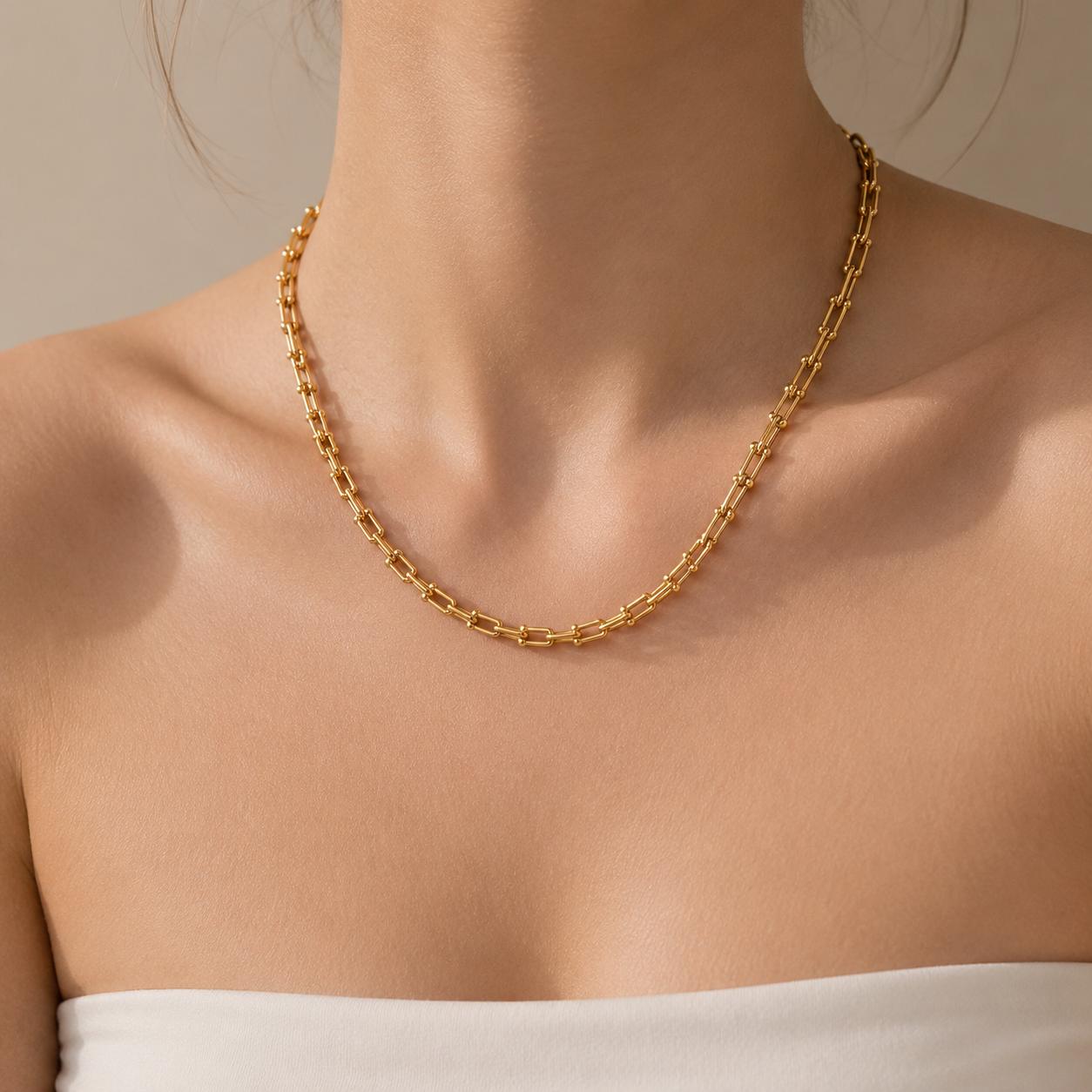 Luxury Gold Minimalist Necklace