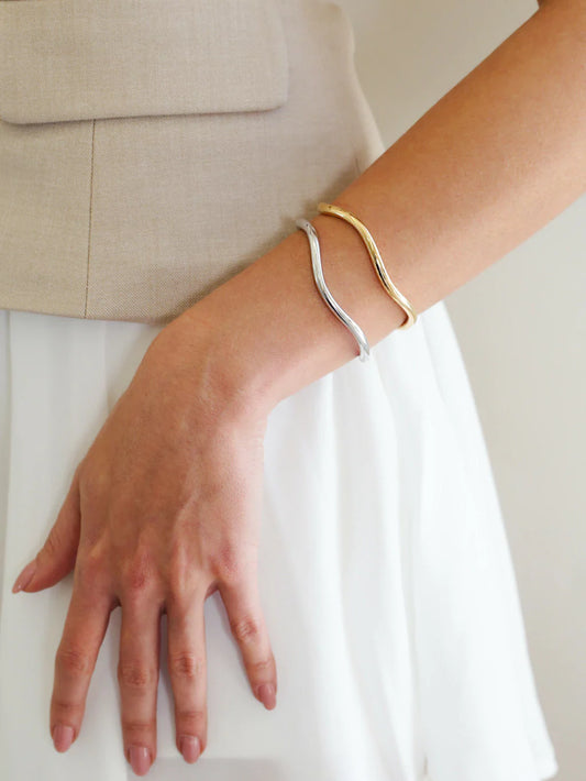 Elegant Wave Bracelet Set