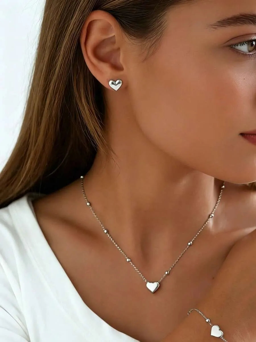 Elegant Silver Heart Jewelry Set
