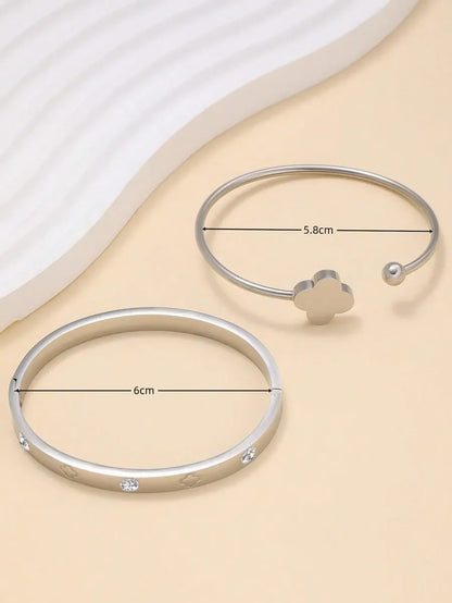 Elegant Silver Clover Bracelet Set