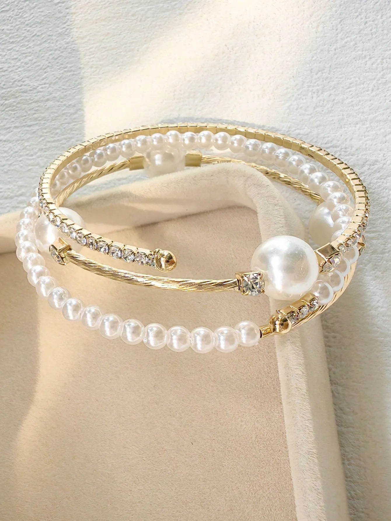 Elegant Gold Pearl Bracelet