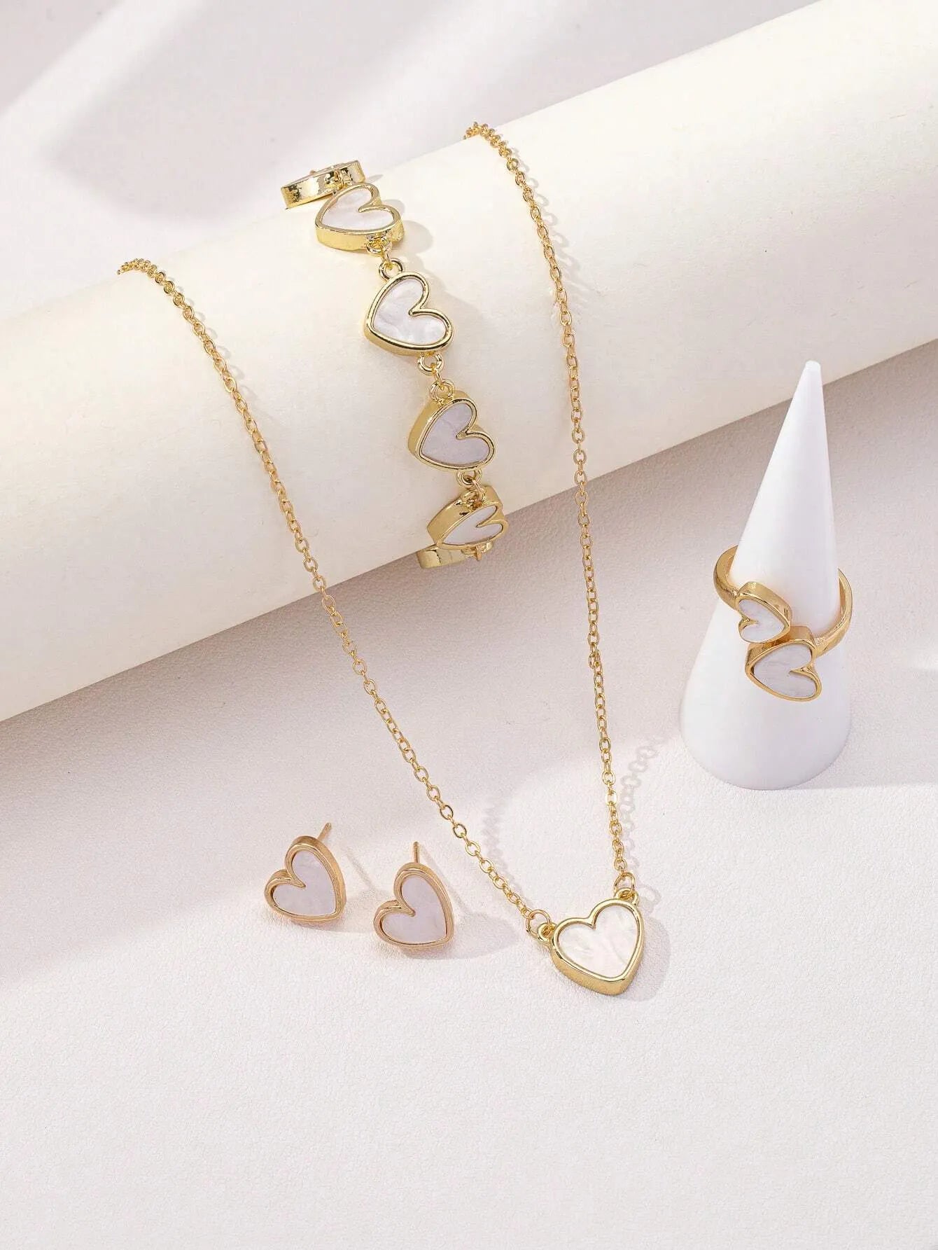 Elegant Gold Heart Jewelry Set