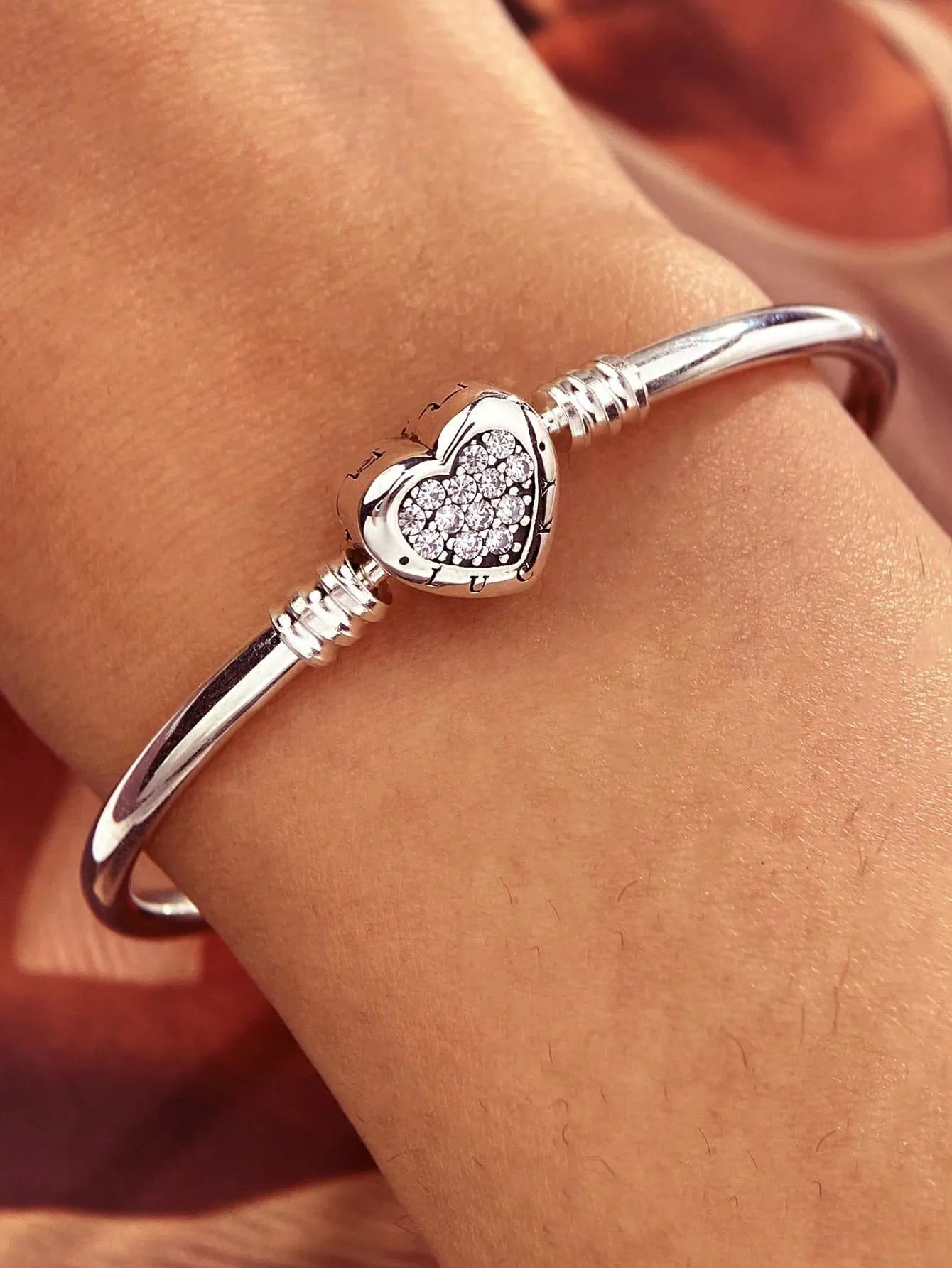 Elegant 925 Silver Heart Bracelet
