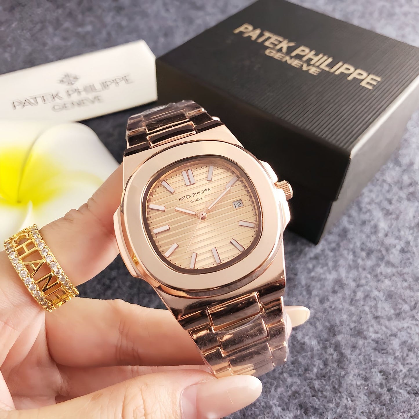 Luxury Gold Square Bracelet Watch