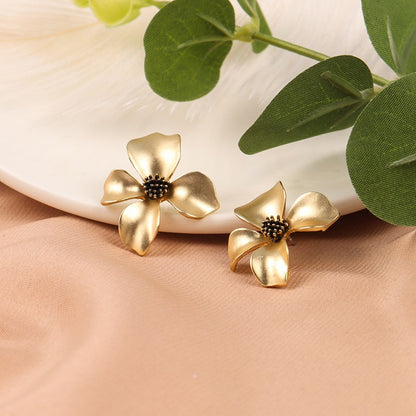 Luxury Gold Floral Stud Earrings silver S925