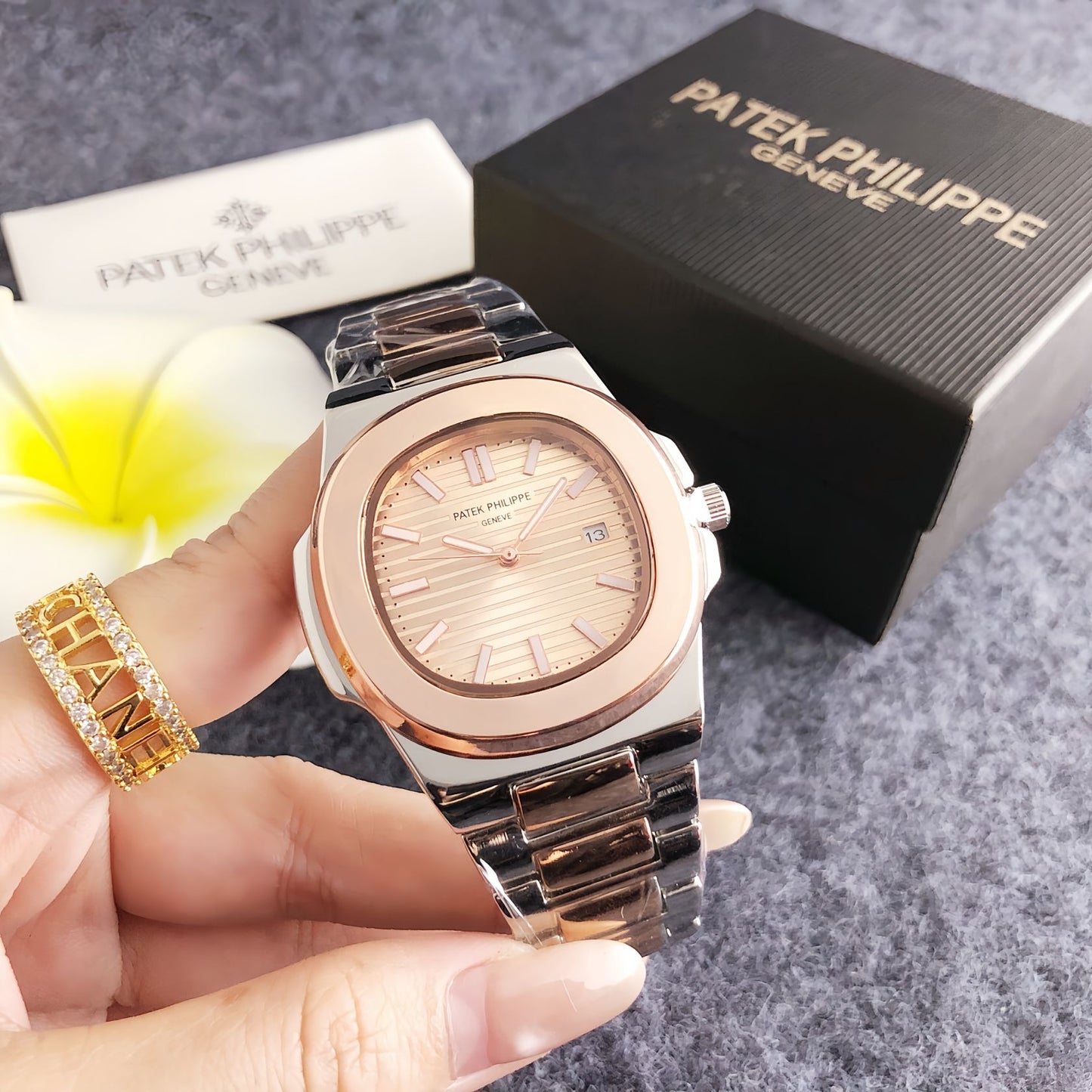 Luxury Gold Square Bracelet Watch