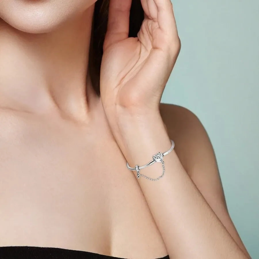 Elegant Silver Heart Bracelet