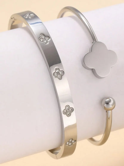 Elegant Silver Clover Bracelet Set