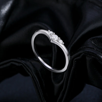 Luxury S925 Silver Moissanite Arrow Ring