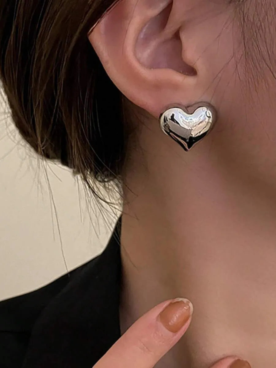 Elegant Gold Heart Earrings