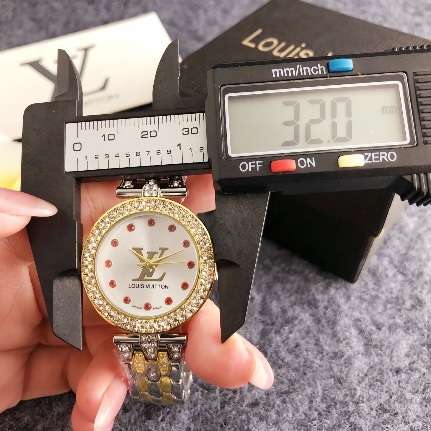 Luxury Silver Pink Crystal Watch