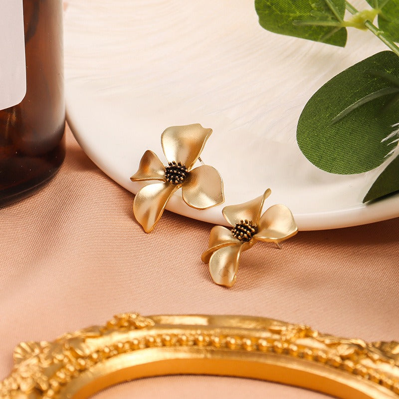 Luxury Gold Floral Stud Earrings silver S925